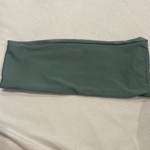 bandeau bikini top in size small. Color green.